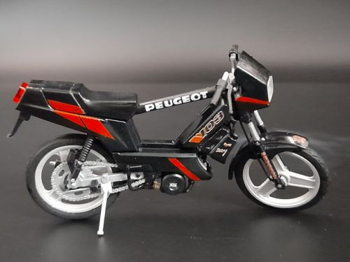 Peugeot 103 Rcx Noir Et Rouge Phase 1 1/18