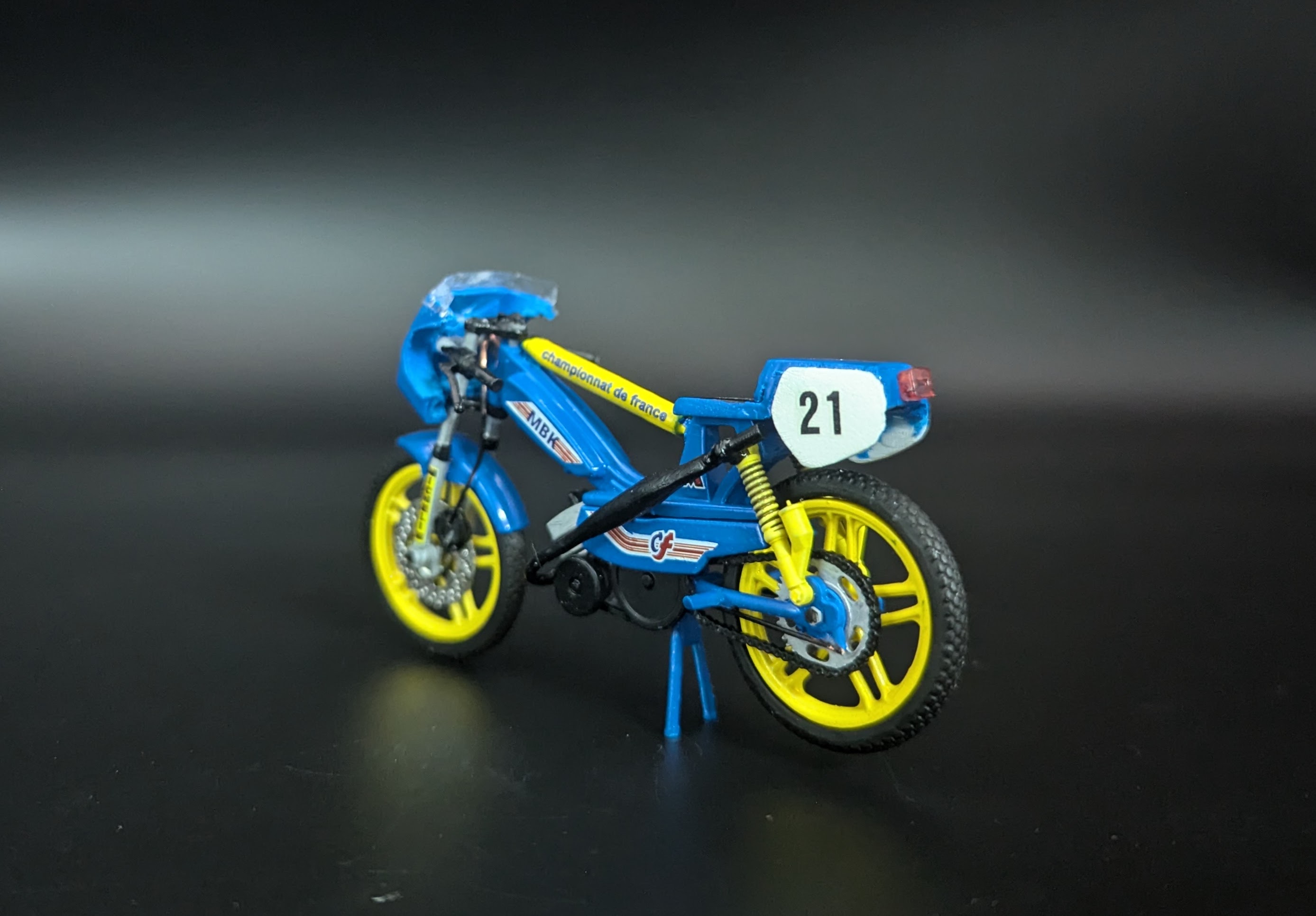 Mbk 51 Cf Bleu Sur Mesure 1/18