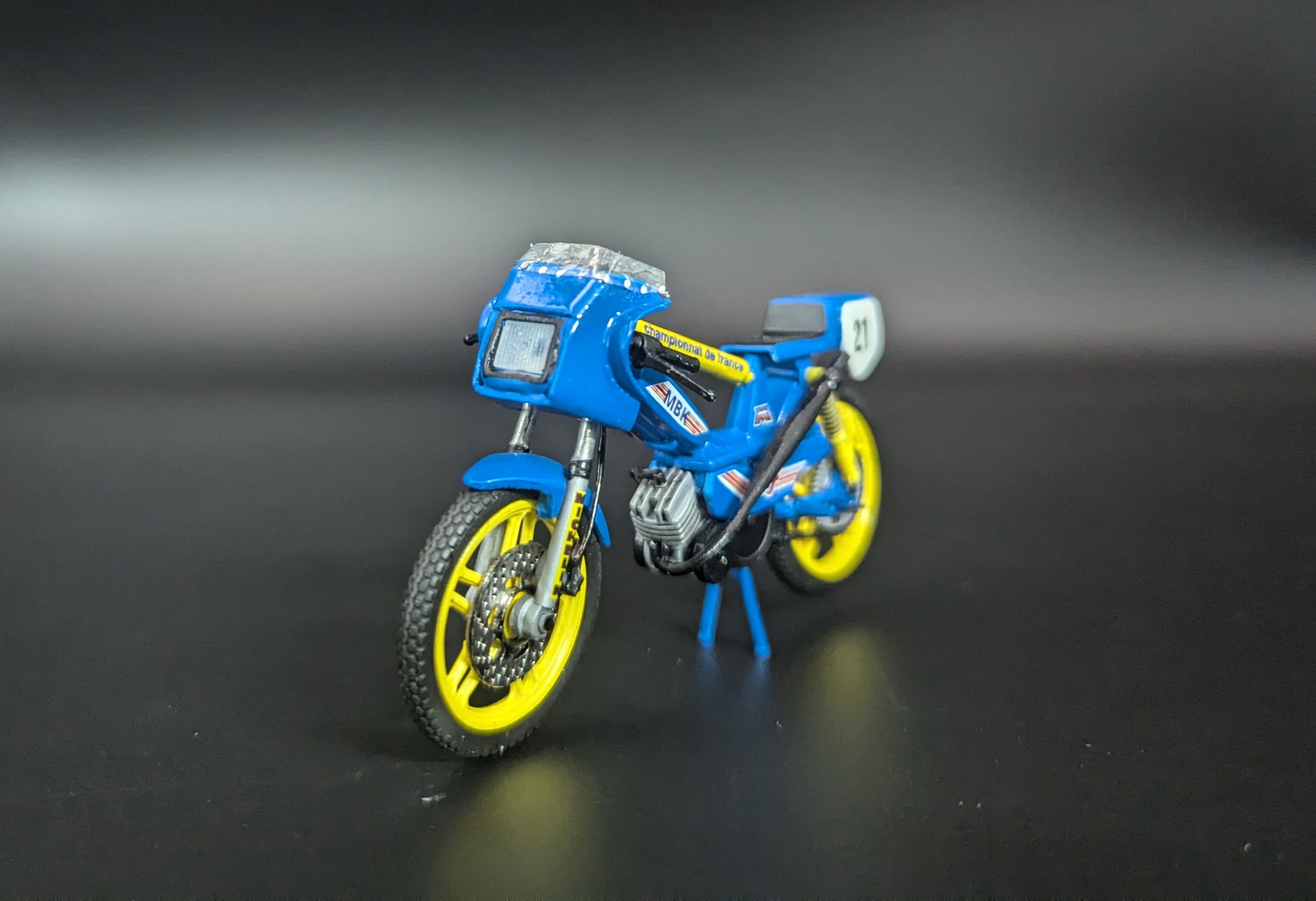 Mbk 51 Cf Bleu Sur Mesure 1/18