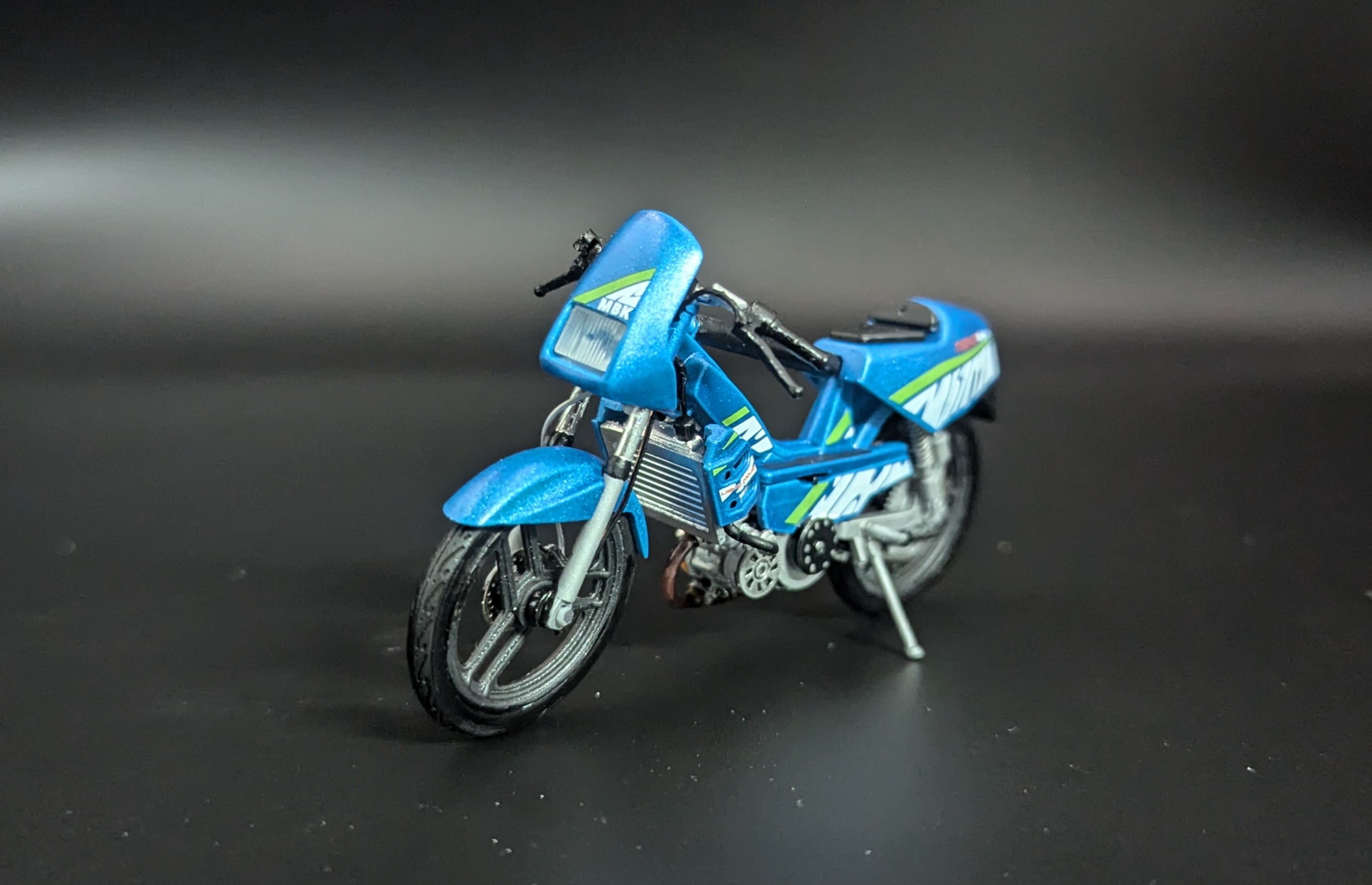 Mbk 51 Magnum Racing Pacific Blue Pot Mvt Gros Kit 1/18