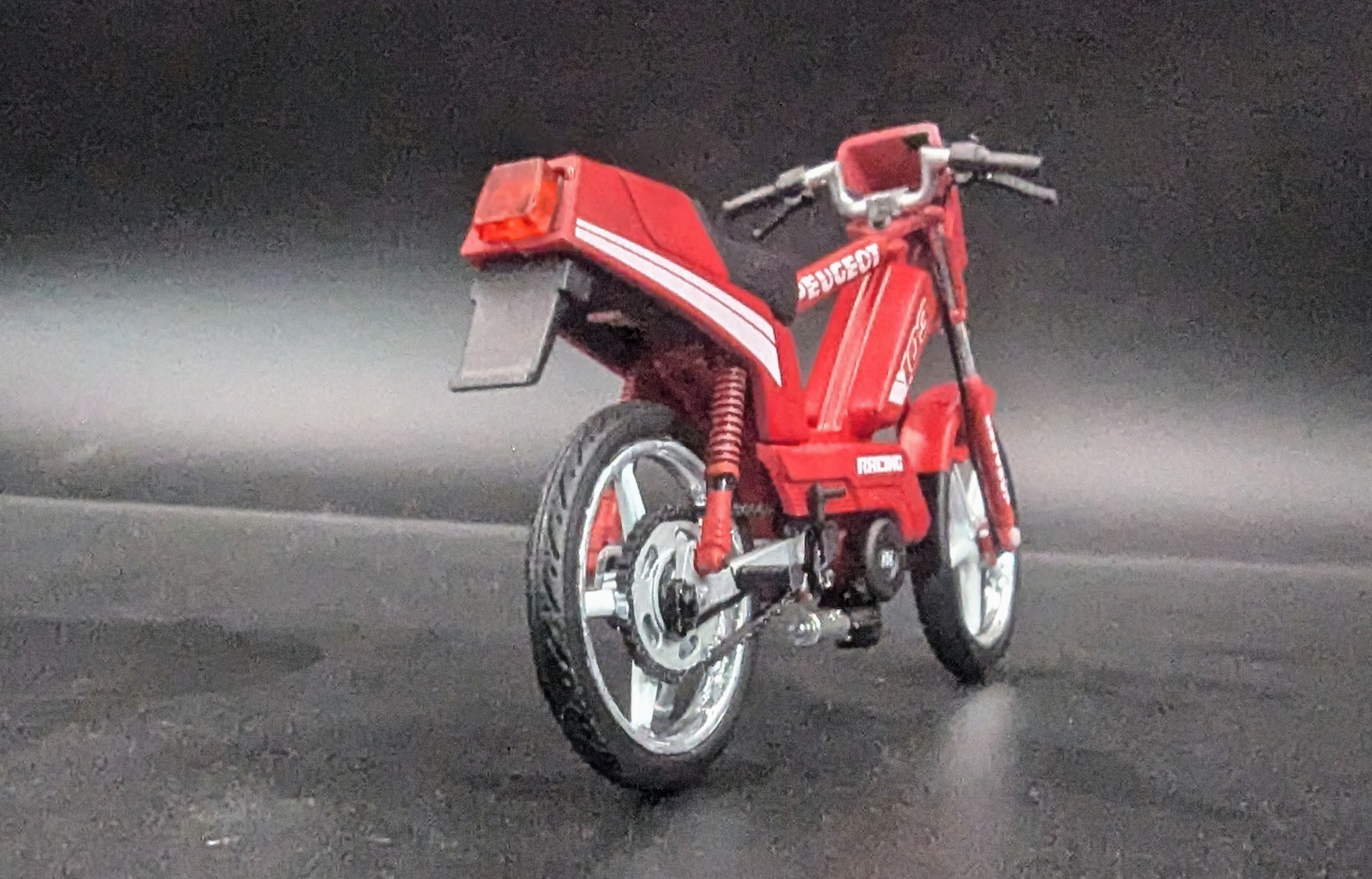 Peugeot 103 Rcx Rouge Moteur Air Totalement Origine 1/18