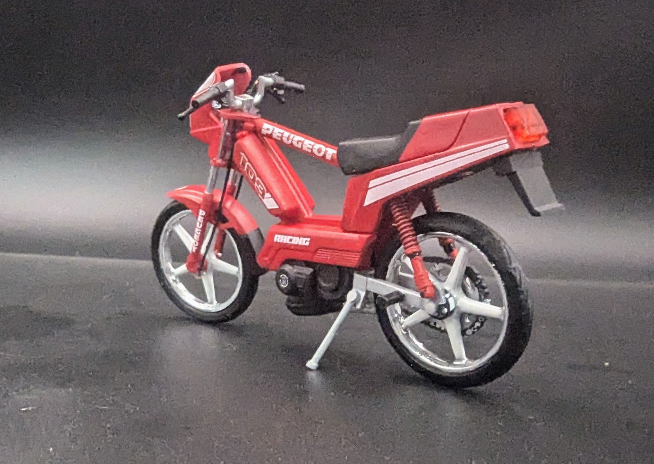 Peugeot 103 Rcx Rouge Moteur Air Totalement Origine 1/18