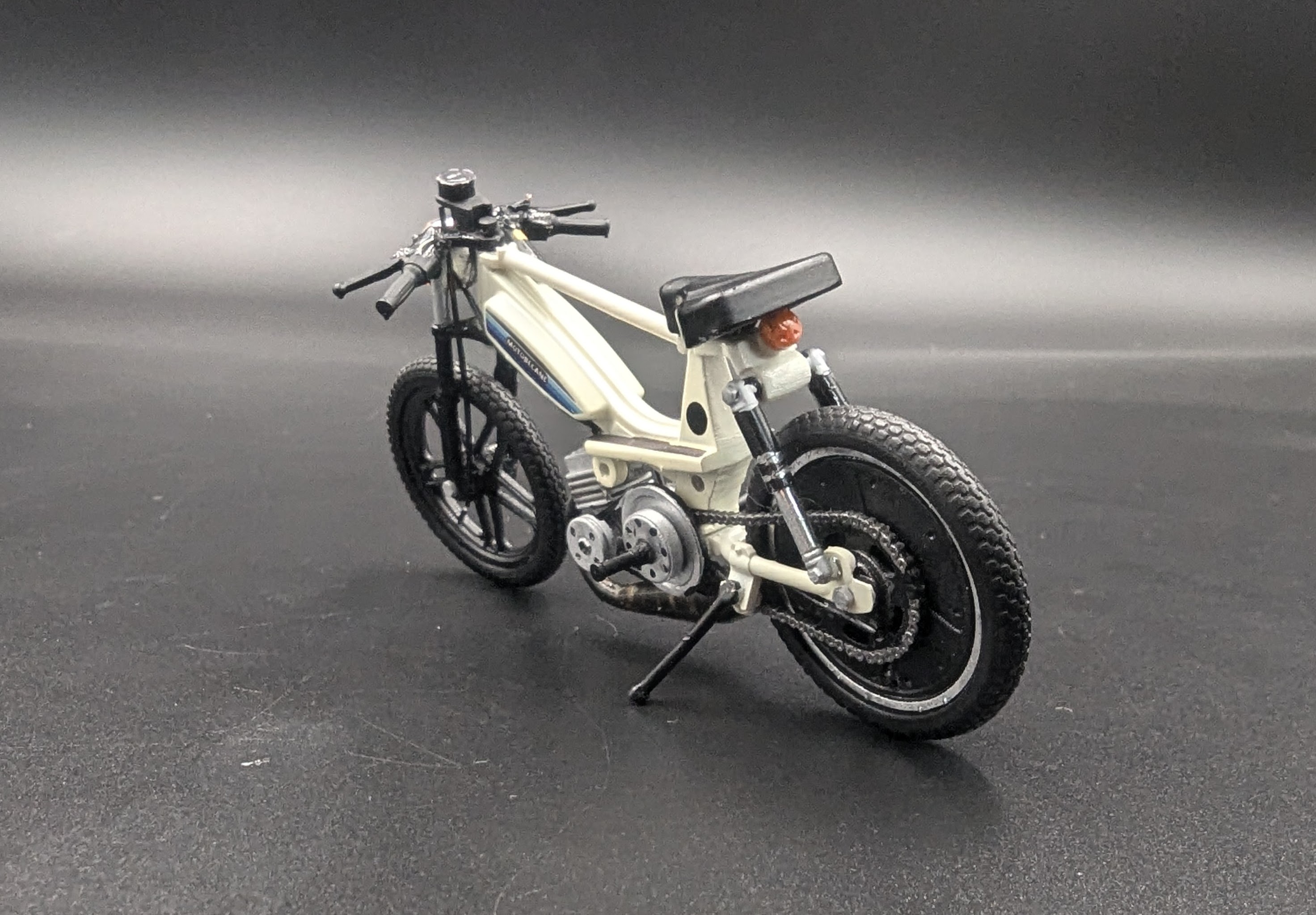 Mbk 51 Super Beige Cafe Racer Pot Ninja G2 1/18