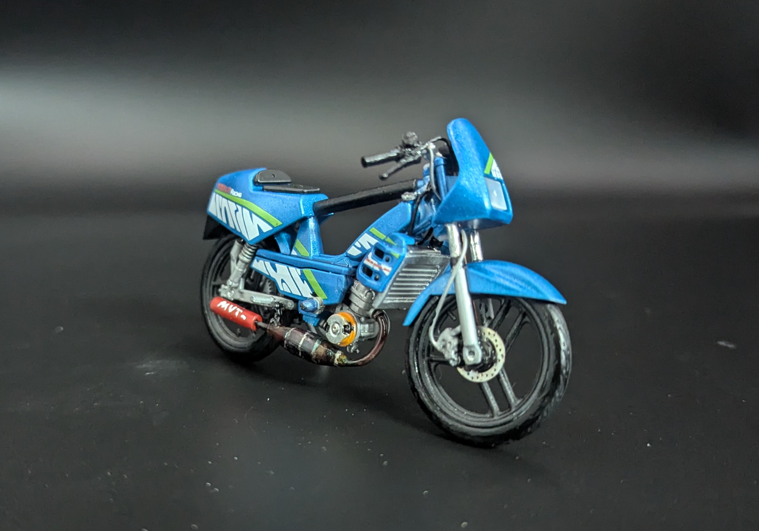 Mbk 51 Magnum Racing Pacific Blue Pot Mvt Gros Kit 1/18